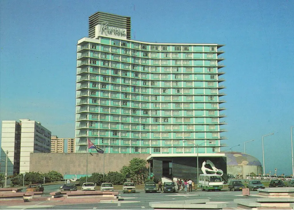 La historia desconocida del Riviera, el hotel de la mafia en Cuba