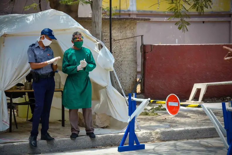 Cuba amanece con 2 fallecidos por la COVID-19 y 2119 nuevos casos positivos a la enfermedad