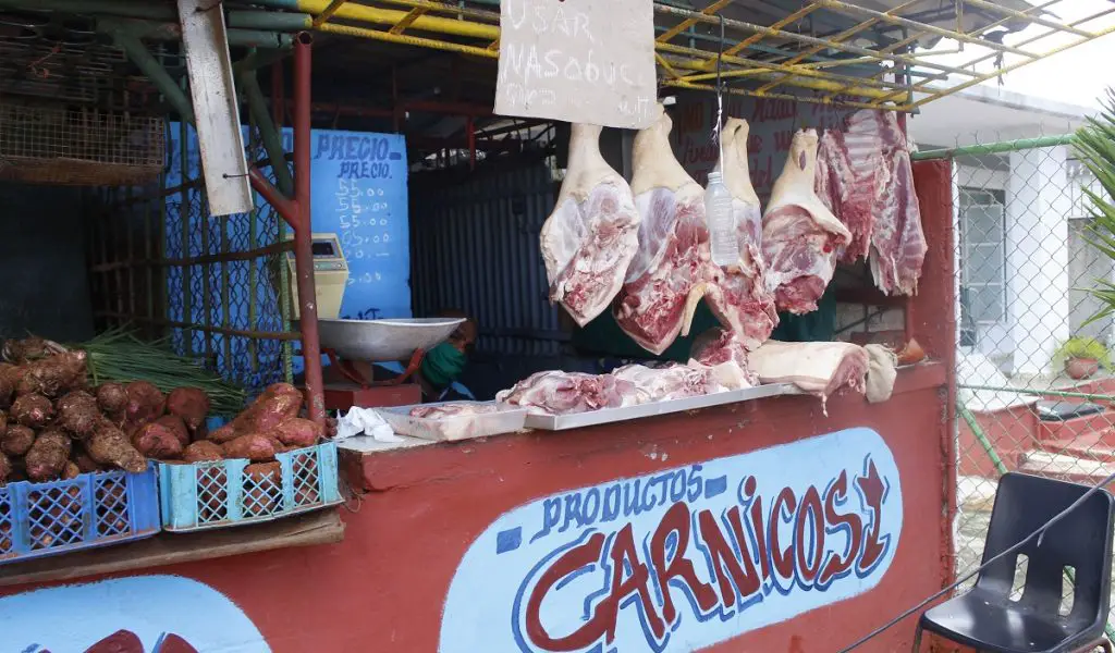 Precio récord de la carne de cerdo en La Habana: "A 300 pesos la libra"