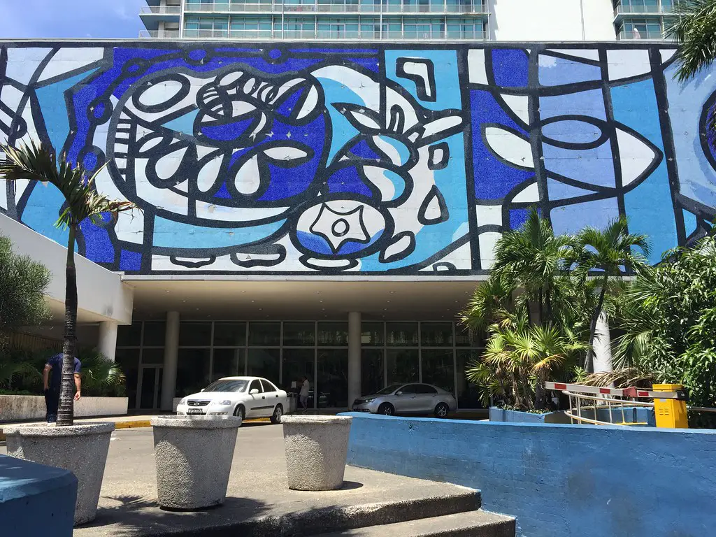 La desconocida historia de las muertes provocadas por el mural de Amelia Peláez en el Hotel Habana Libre