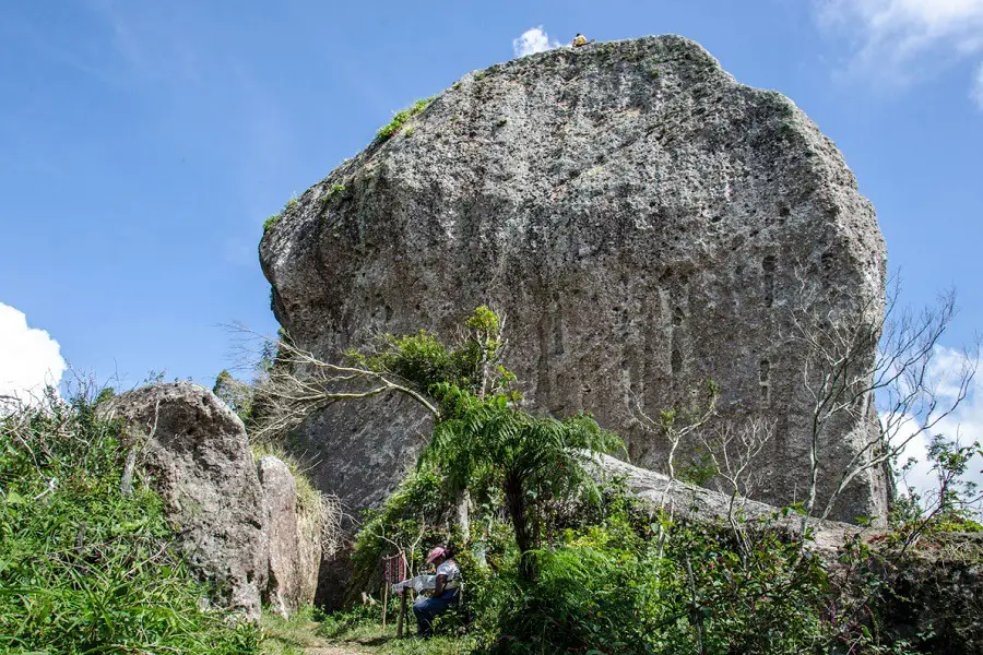 ¿Sabías que en las montañas del oriente de Cuba se encuentra la tercera roca más pesada y grande del mundo?
