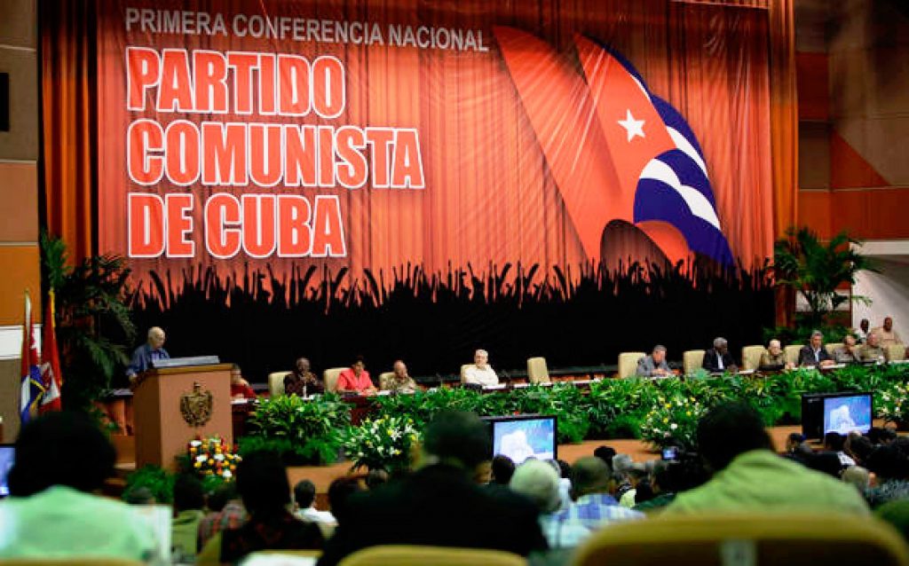 El Partido Comunista de Cuba quiere que entre sus dirigentes haya "mujeres, negros, mulatos y jóvenes"