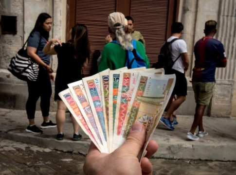 Autoridades cubanas advierten que este 30 de diciembre es el último día para cambio del peso convertible (CUC) que aún tenga la población