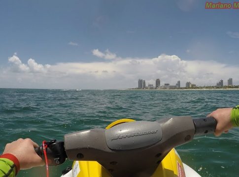 Familiares de cubana que llegó a la Florida en una moto acuática piden al Gobierno estadounidense que no la deporten a Cuba