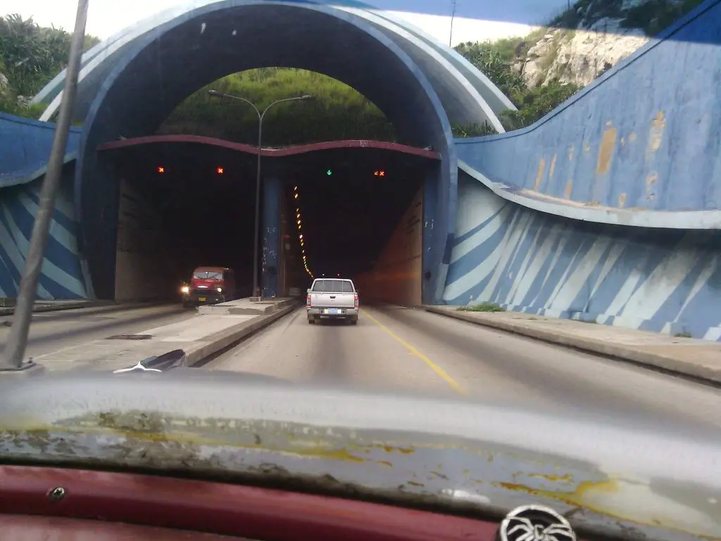 El emblemático Túnel de La Habana cerrará por varias semanas por reparaciones a partir de este viernes