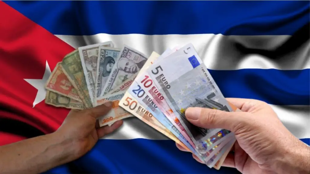 El euro rompe la barrera de los 100 pesos cubanos en el mercado negro