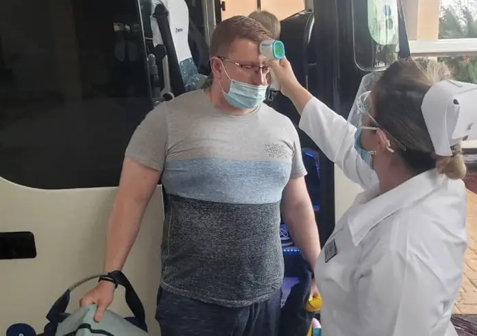 Gobierno cubano dará tratamiento especial a turistas rusos, pues no les exigirá pruebas ni certificados de vacunación si viajan en grupos