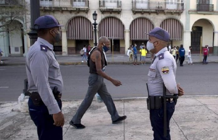 NO HABRÁ MARCHA AUTORIZADA EL 15 DE NOVIEMBRE!! Gobierno cubano advierte que no existe posibilidad alguna legal de manifestarse en las calles en su contra