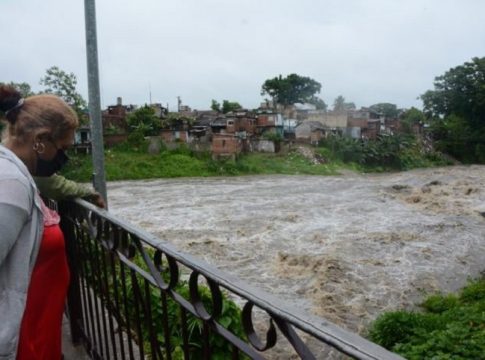 Tormenta Tropical Elsa toca tierra en Cuba y declaran Estado de Alarma para todo el Occidente del país