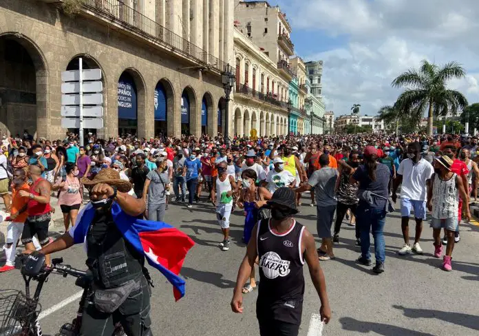 Gobierno cubano amenaza con penas de cárcel a todos los que se atrevan a manifestarse en las calles el próximo 15 de noviembre