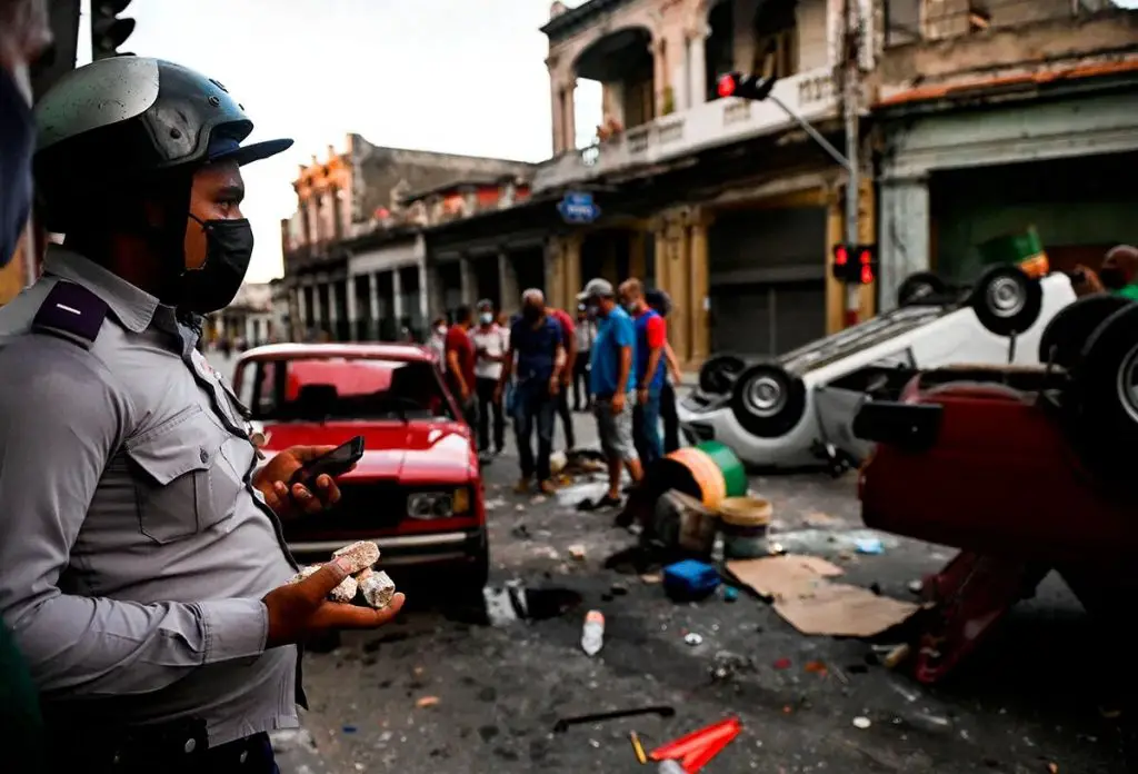 Gobierno cubano condena a 127 personas en La Habana a penas de entre 6 a 30 años de prisión por participar de las protestas del 11 de julio