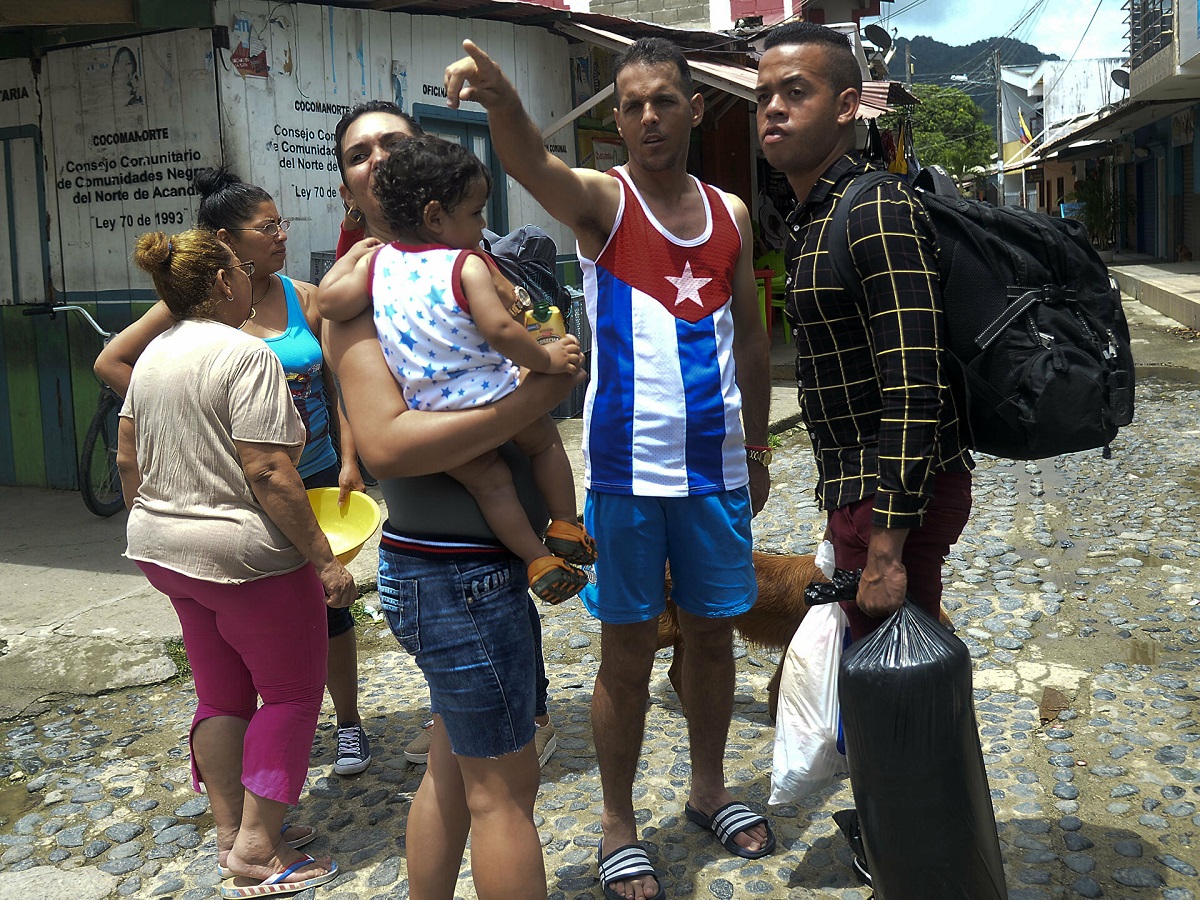 Colombia, Panamá y Costa Rica toman medidas conjuntas para ordenar el paso de migrantes cubanos