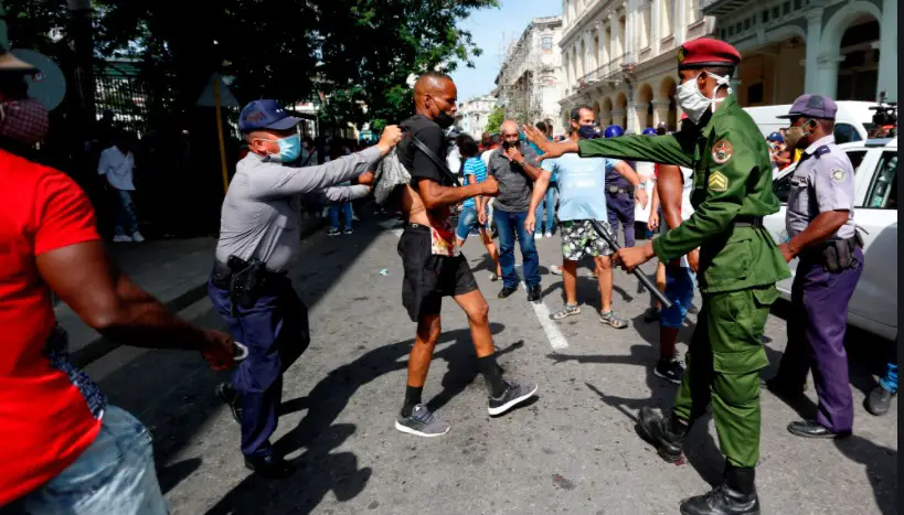 Al menos 75 manifestantes podrían sufrir sentencias de hasta 27 años de cárcel por el presunto delito de sedición