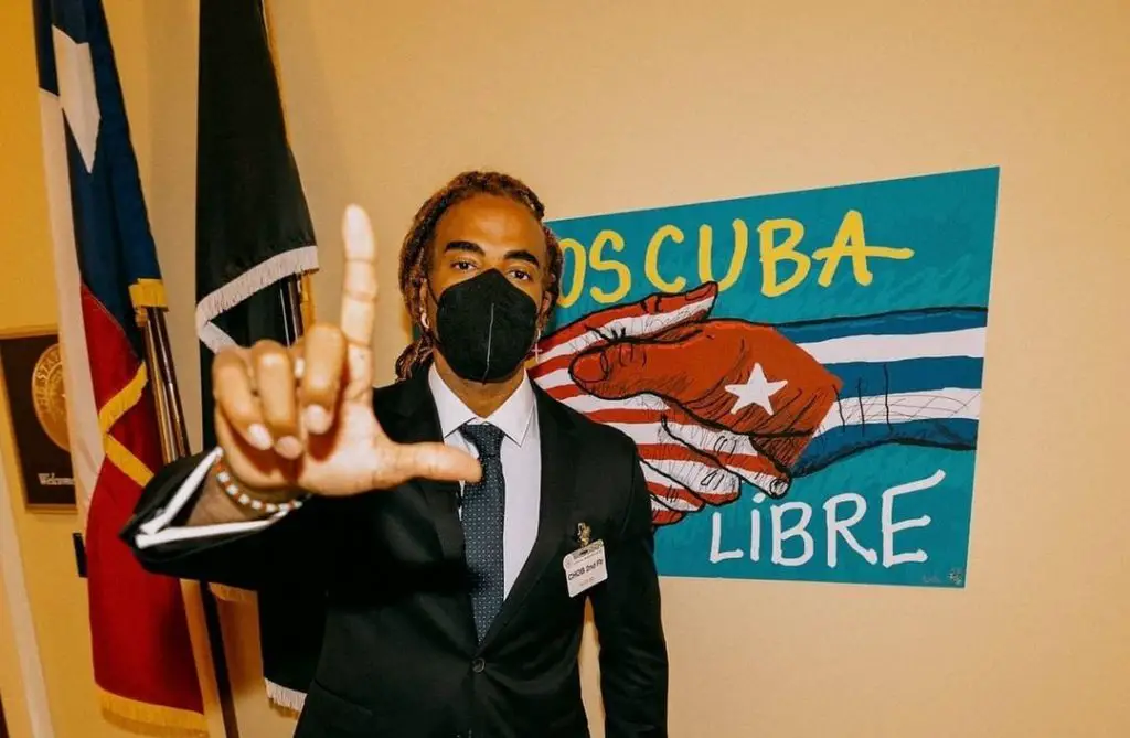 Yotuel Romero responde al Gobierno cubano tras ser acusado de "agente político de Estados Unidos" tras su encuentro con Joe Biden en la Casa Blanca