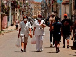 Cuba amanece con 621 nuevos casos de COVID-19, mientras el Gobierno asegura que hay "baja percepción de riesgo" entre la población