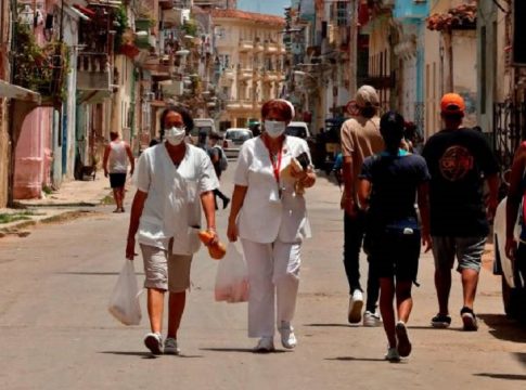 Cuba amanece con 621 nuevos casos de COVID-19, mientras el Gobierno asegura que hay 