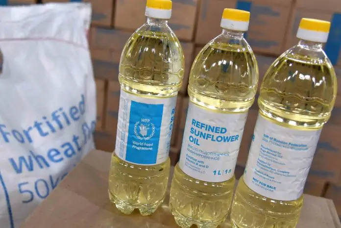 Rusia entrega a Cuba donativo de 600 toneladas de aceite de girasol, valorado en tres millones de dólares