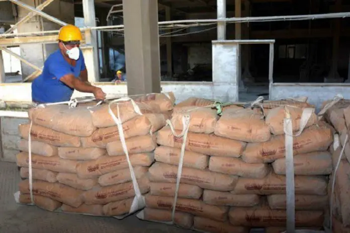 Gobierno cubano da la orden de que las fábricas de cemento del país de vender la mayor parte de su producción en las tiendas en MLC