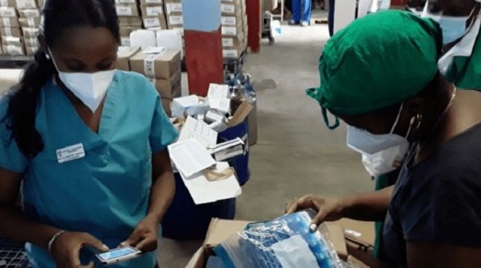insumos médicos donados a Cuba