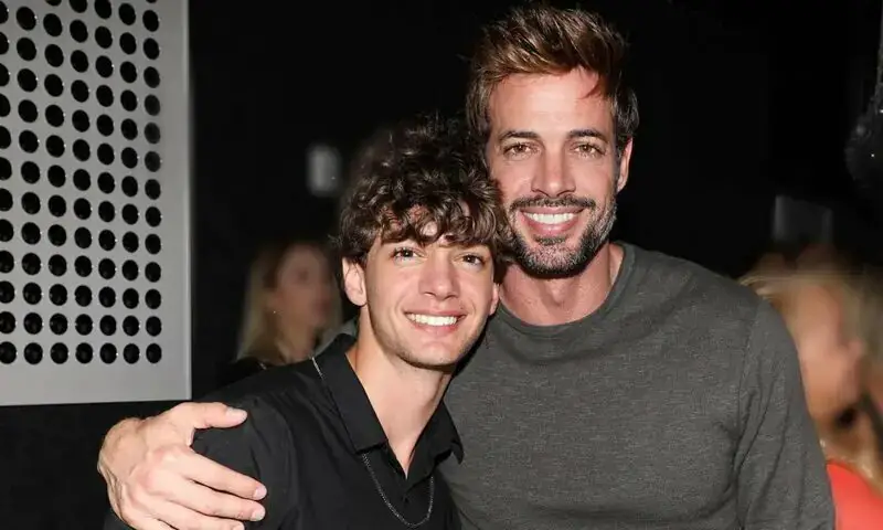 Emocionado, el actor cubano William Levy comparte el primer gran logro de su hijo tras el trágico accidente que casi lo deja inválido