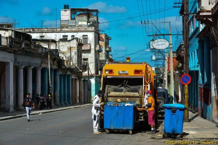 Recolector de basura: el oficio más visible de explotación laboral en Cuba