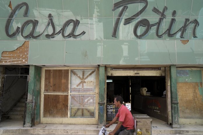 La Casa Potin, las ruinas de lo que fuera una de las tiendas con los productos más exclusivos de Cuba