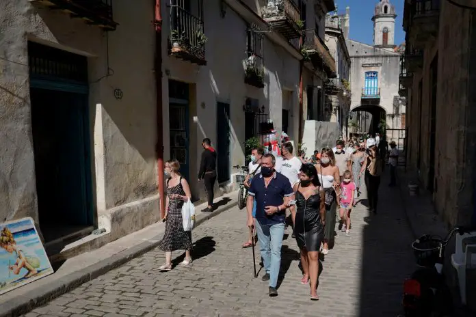 La industria turística en Cuba está viviendo la mayor debacle de tu historia, con apenas visitantes arribando a la isla