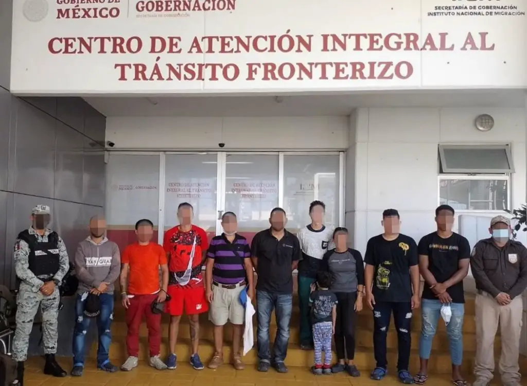 Decenas de migrantes cubanos son arrestados en la ciudad mexicana de Tapachula, tras redadas de la Guardia Nacional y agentes de Inmigración