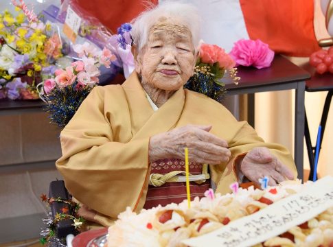 Fallece a los 119 años la japonesa Kane Tanaka, la persona más longeva del mundo