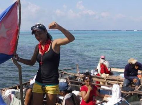 Cuba, la isla cárcel, está viviendo el éxodo masivo más grande de su historia después de la crisis del Mariel