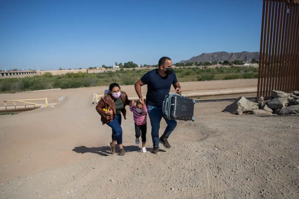 El éxodo cubano hacia los Estados Unidos sigue rompiendo récord: 115 mil han cruzado la frontera desde octubre del pasado año hasta abril del presente